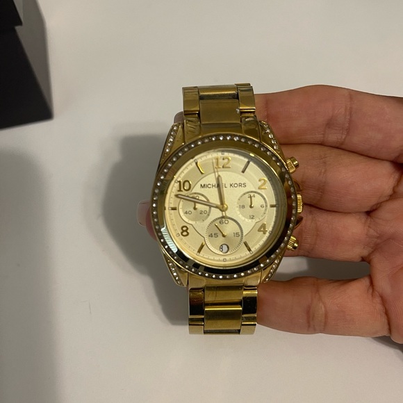 Michael Kors MK5166 Blair Gold Tone Crystals Chronograph Ladies Wrist Watch - Picture 2 of 6